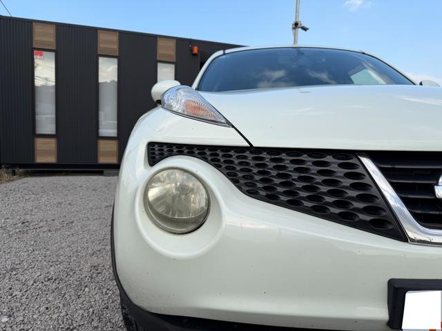 ジューク １５ＲＳ　タイプＶ　ＥＴＣ　バックカメラ　ＴＶ　アルミホイール　電動格納ミラー　ＣＶＴ　衝突安全ボディ　ＣＤ　ＤＶＤ再生　ＵＳＢ　ミュージックプレイヤー接続可　Ｂｌｕｅｔｏｏｔｈ　ＡＢＳ　エアコン　パワーステアリング（22枚目）