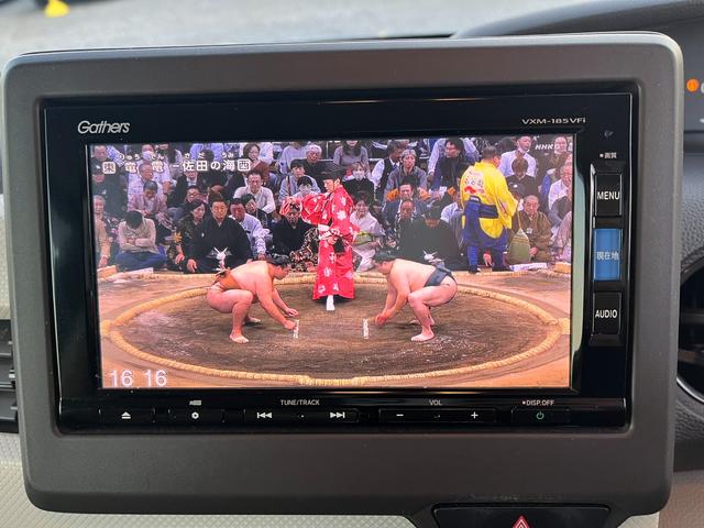 Ｎ－ＢＯＸ Ｇ・Ｌターボホンダセンシング　ＥＴＣ　バックカメラ　両側電動スライドドア　ナビ　ＴＶ　オートクルーズコントロール　レーンアシスト　衝突被害軽減システム　オートライト　ＬＥＤヘッドランプ　スマートキー　アイドリングストップ（4枚目）