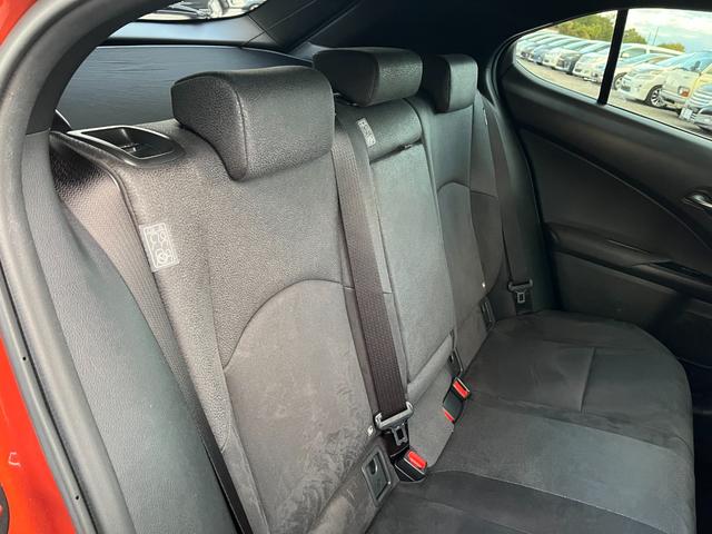 お車の知識がなくても大丈夫です！皆様のご来店をスタッフ一同、心よりお待ちしております。