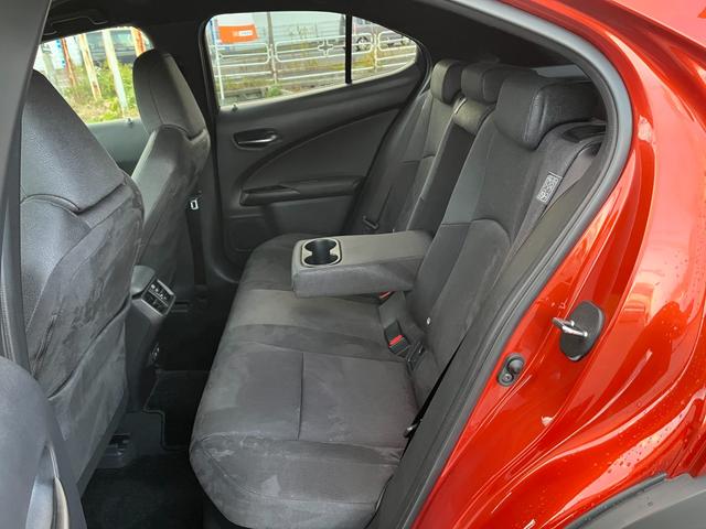 この度は当店のお車をご覧になっていただき、誠にありがとうございます。ぜひじっくりとご検討下さい。気軽にお問合せ・お見積りお待ちしております。