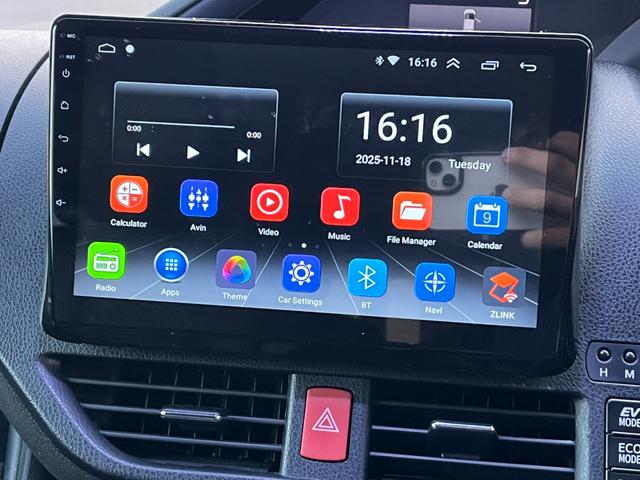 ヴォクシー ハイブリッドＶ　モデリスタエアロ両側電動ドアＬＥＤヘッドＥＴＣスマートキー　ＥＴＣ　オートクルーズコントロール　両側電動スライドドア　ＬＥＤヘッドランプ　スマートキー　電動格納ミラー　シートヒーター　３列シート（4枚目）