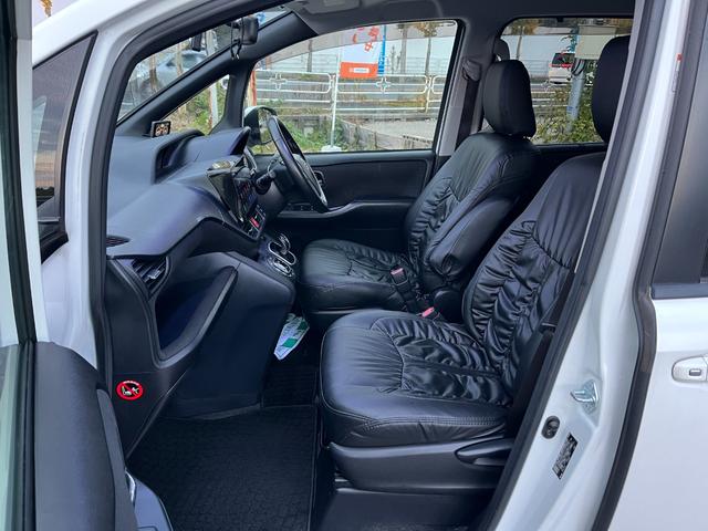 ヴォクシー ハイブリッドＶ　モデリスタエアロ両側電動ドアＬＥＤヘッドＥＴＣスマートキー　ＥＴＣ　オートクルーズコントロール　両側電動スライドドア　ＬＥＤヘッドランプ　スマートキー　電動格納ミラー　シートヒーター　３列シート（37枚目）