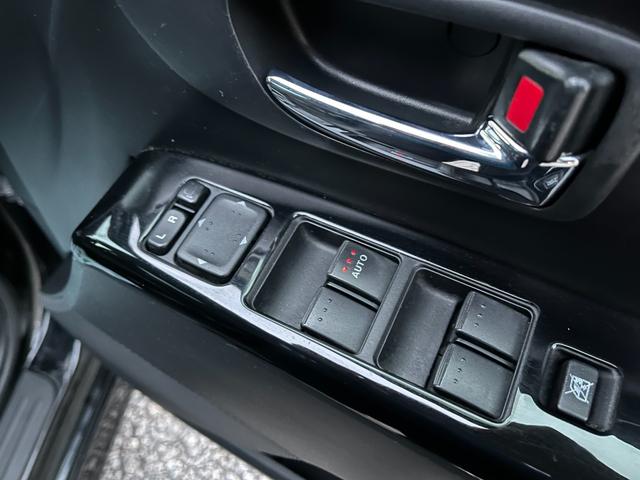 プレマシー ２０Ｓ　プレステージスタイル　バックカメラ　ＴＶ　両側電動スライドドア　オートライト　ＨＩＤ　キーレスエントリー　アイドリングストップ　電動格納ミラー　３列シート　ＡＴ　アルミホイール　ＣＤ　ＤＶＤ再生　ＵＳＢ　Ｂｌｕｅｔｏｏｔｈ（13枚目）