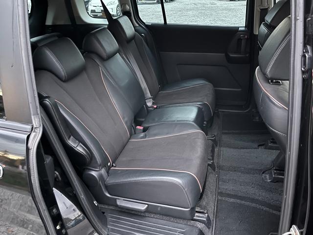 プレマシー ２０Ｓ　プレステージスタイル　バックカメラ　ＴＶ　両側電動スライドドア　オートライト　ＨＩＤ　キーレスエントリー　アイドリングストップ　電動格納ミラー　３列シート　ＡＴ　アルミホイール　ＣＤ　ＤＶＤ再生　ＵＳＢ　Ｂｌｕｅｔｏｏｔｈ（37枚目）