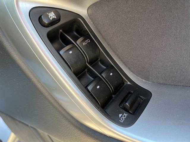 パワーウィンドウ付き☆運転席で全部の窓を開閉することが可能！！快適にドライブをお楽しみいただけます☆