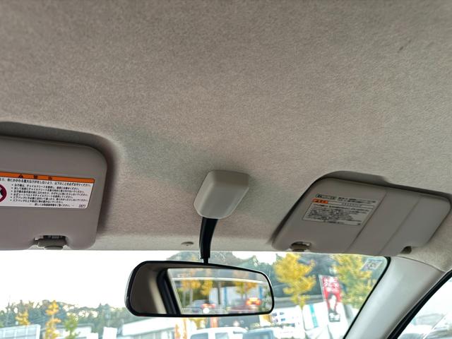 R2 i 5速MT4気筒エンジン車検2年フルノーマル キーレスエントリー MT CD 衝突安全ボディ エアコン パワーステアリング(24枚目)