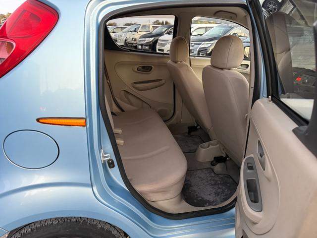 R2 i 5速MT4気筒エンジン車検2年フルノーマル キーレスエントリー MT CD 衝突安全ボディ エアコン パワーステアリング(40枚目)