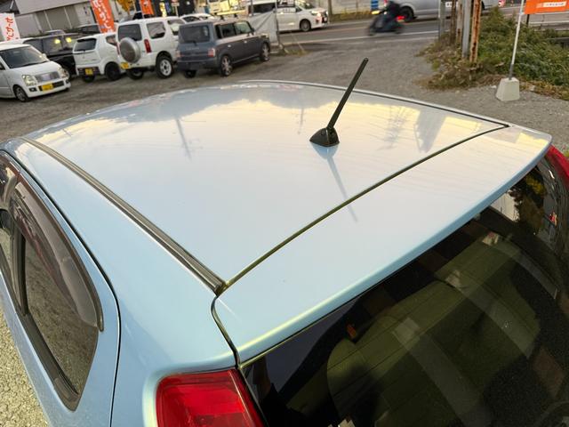 R2 i 5速MT4気筒エンジン車検2年フルノーマル キーレスエントリー MT CD 衝突安全ボディ エアコン パワーステアリング(44枚目)