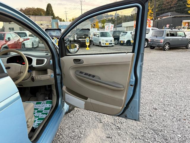 R2 i 5速MT4気筒エンジン車検2年フルノーマル キーレスエントリー MT CD 衝突安全ボディ エアコン パワーステアリング(45枚目)