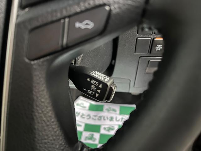 アルファード ２．５Ｘ　専用１０型ナビ後席モニタ－両側電動ドアＯＰレーダークルーズ　クリアランスソナー　オートクルーズコントロール　ＬＥＤヘッドランプ　スマートキー　電動格納ミラー　後席モニター　３列シート（10枚目）