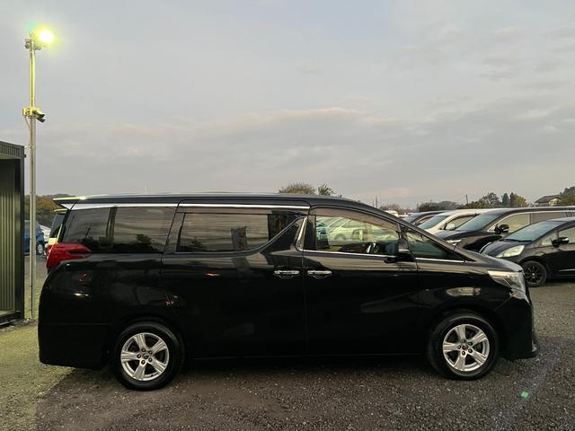 アルファード ２．５Ｘ　専用１０型ナビ後席モニタ－両側電動ドアＯＰレーダークルーズ　クリアランスソナー　オートクルーズコントロール　ＬＥＤヘッドランプ　スマートキー　電動格納ミラー　後席モニター　３列シート（16枚目）