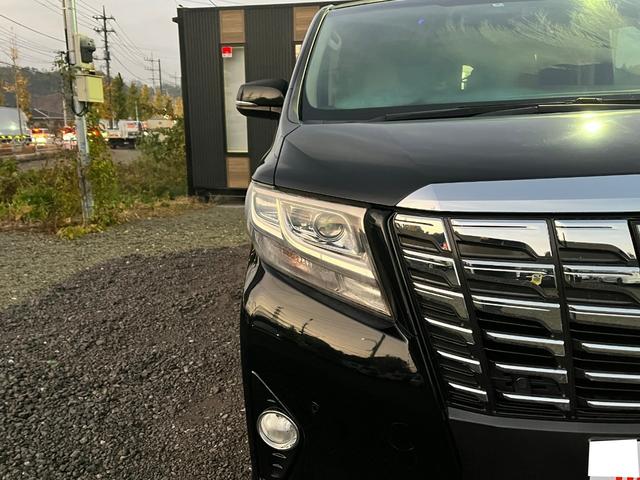 アルファード ２．５Ｘ　専用１０型ナビ後席モニタ－両側電動ドアＯＰレーダークルーズ　クリアランスソナー　オートクルーズコントロール　ＬＥＤヘッドランプ　スマートキー　電動格納ミラー　後席モニター　３列シート（25枚目）
