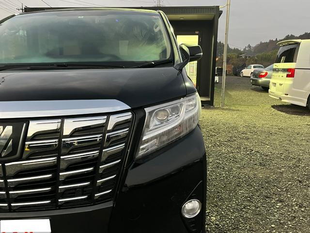 アルファード ２．５Ｘ　専用１０型ナビ後席モニタ－両側電動ドアＯＰレーダークルーズ　クリアランスソナー　オートクルーズコントロール　ＬＥＤヘッドランプ　スマートキー　電動格納ミラー　後席モニター　３列シート（26枚目）