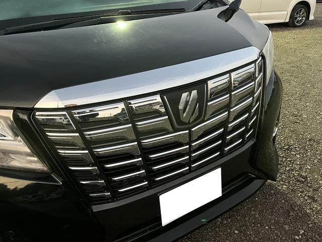 アルファード ２．５Ｘ　専用１０型ナビ後席モニタ－両側電動ドアＯＰレーダークルーズ　クリアランスソナー　オートクルーズコントロール　ＬＥＤヘッドランプ　スマートキー　電動格納ミラー　後席モニター　３列シート（27枚目）