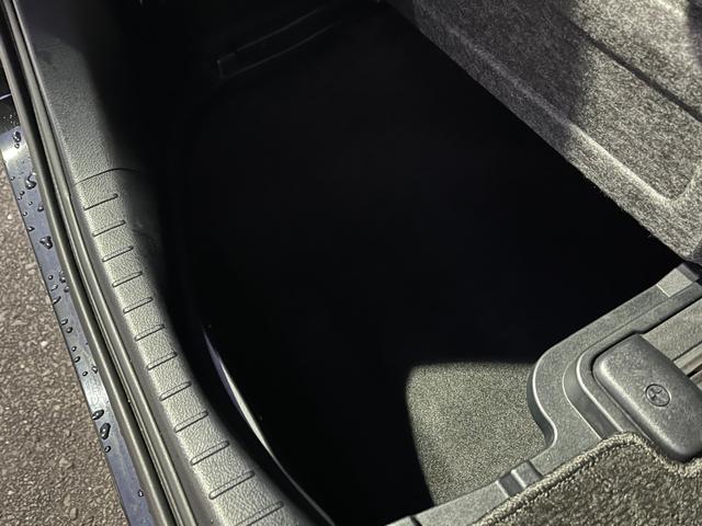 アルファード ２．５Ｘ　専用１０型ナビ後席モニタ－両側電動ドアＯＰレーダークルーズ　クリアランスソナー　オートクルーズコントロール　ＬＥＤヘッドランプ　スマートキー　電動格納ミラー　後席モニター　３列シート（35枚目）