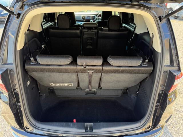 オデッセイ アブソルート　ホンダセンシングＢＴ接続ナビ地デジＢカメラ両側電動ドア　　オートクルーズコントロール　レーンアシスト　衝突被害軽減システム　両側電動スライドドア　オートライト　ＬＥＤヘッドランプ　スマートキー（16枚目）