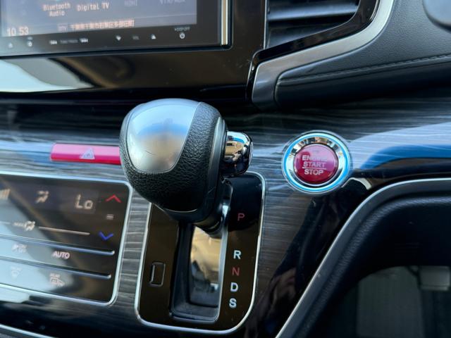 オデッセイ アブソルート　ホンダセンシングＢＴ接続ナビ地デジＢカメラ両側電動ドア　　オートクルーズコントロール　レーンアシスト　衝突被害軽減システム　両側電動スライドドア　オートライト　ＬＥＤヘッドランプ　スマートキー（34枚目）