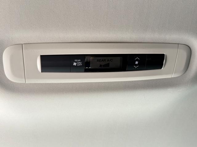 オデッセイ アブソルート　ホンダセンシングＢＴ接続ナビ地デジＢカメラ両側電動ドア　　オートクルーズコントロール　レーンアシスト　衝突被害軽減システム　両側電動スライドドア　オートライト　ＬＥＤヘッドランプ　スマートキー（50枚目）