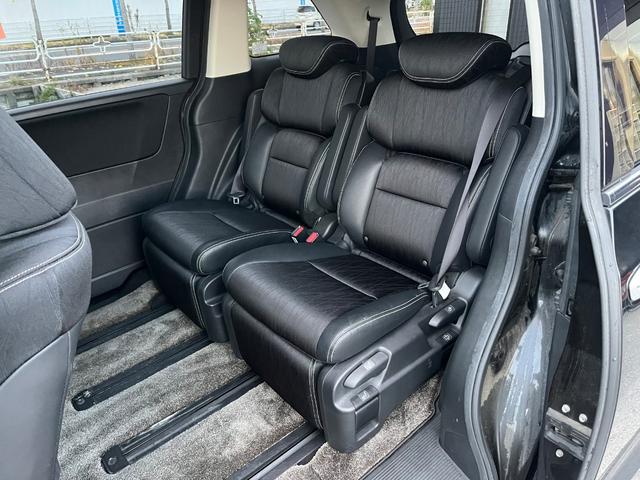 オデッセイ アブソルート　純正ナビ後席モニター全方位カメラＯＰ１８ＡＷ両側電動ドア　衝突被害軽減システム　両側電動スライドドア　ＬＥＤヘッドランプ　スマートキー　アイドリングストップ　電動格納ミラー（30枚目）