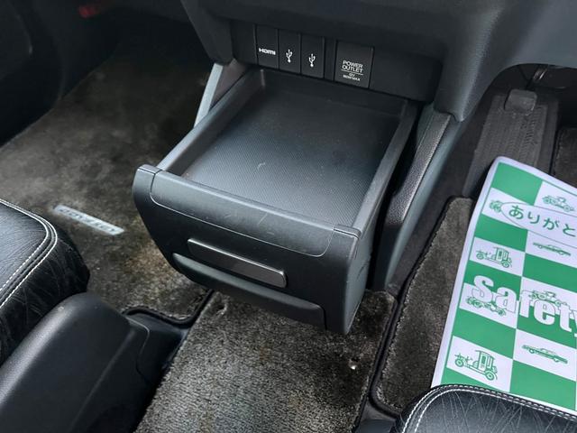 オデッセイ アブソルート　純正ナビ後席モニター全方位カメラＯＰ１８ＡＷ両側電動ドア　衝突被害軽減システム　両側電動スライドドア　ＬＥＤヘッドランプ　スマートキー　アイドリングストップ　電動格納ミラー（63枚目）