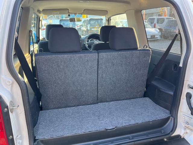 キックス ＲＸ　４ＷＤ　ＥＴＣ　キーレスエントリー　電動格納ミラー　シートヒーター　ターボ　ＭＴ　盗難防止システム　ＡＢＳ　ＣＤ　アルミホイール　衝突安全ボディ　エアコン　パワーステアリング　パワーウィンドウ（18枚目）