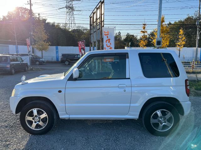 キックス ＲＸ　４ＷＤ　ＥＴＣ　キーレスエントリー　電動格納ミラー　シートヒーター　ターボ　ＭＴ　盗難防止システム　ＡＢＳ　ＣＤ　アルミホイール　衝突安全ボディ　エアコン　パワーステアリング　パワーウィンドウ（25枚目）