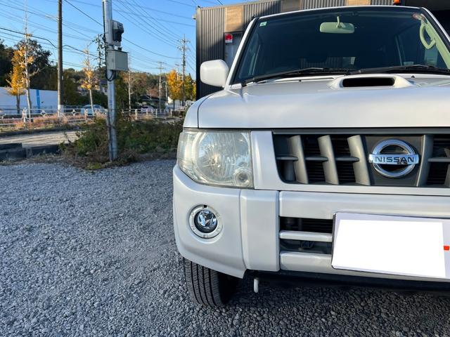 キックス ＲＸ　４ＷＤ　ＥＴＣ　キーレスエントリー　電動格納ミラー　シートヒーター　ターボ　ＭＴ　盗難防止システム　ＡＢＳ　ＣＤ　アルミホイール　衝突安全ボディ　エアコン　パワーステアリング　パワーウィンドウ（30枚目）