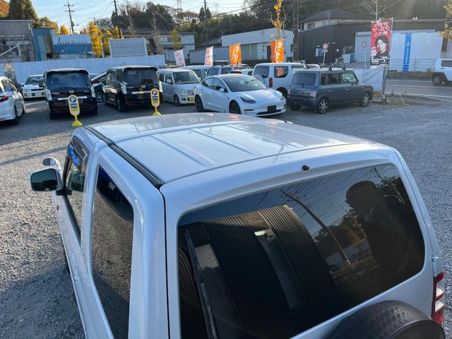 キックス ＲＸ　４ＷＤ　ＥＴＣ　キーレスエントリー　電動格納ミラー　シートヒーター　ターボ　ＭＴ　盗難防止システム　ＡＢＳ　ＣＤ　アルミホイール　衝突安全ボディ　エアコン　パワーステアリング　パワーウィンドウ（32枚目）