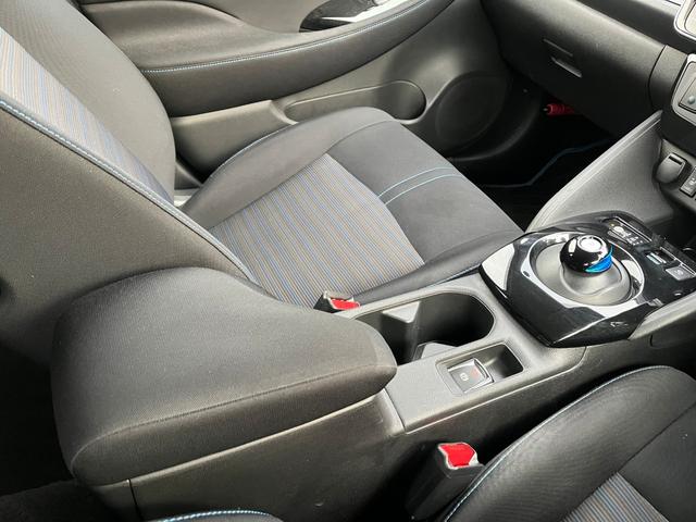 リーフ G プロパイロットBT接続ナビ全方位カメラ充電ケーブル付 ETC TV クリアランスソナー オートクルーズコントロール 自動駐車システム 衝突被害軽減システム アルミホイール LEDヘッドランプ(53枚目)