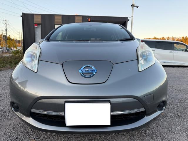 リーフ X(24kwh) ETC バックカメラ ナビ TV オートクルーズコントロール 衝突被害軽減システム スマートキー 電動格納ミラー シートヒーター CVT 盗難防止システム 衝突安全ボディ ABS ESC CD(12枚目)