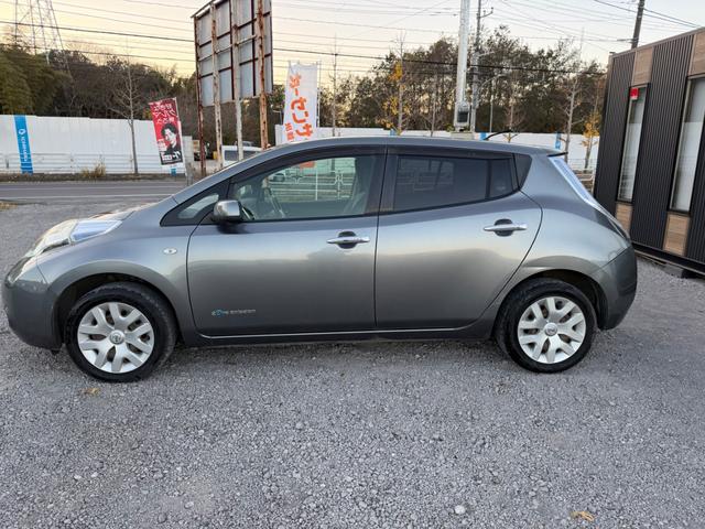 リーフ X(24kwh) ETC バックカメラ ナビ TV オートクルーズコントロール 衝突被害軽減システム スマートキー 電動格納ミラー シートヒーター CVT 盗難防止システム 衝突安全ボディ ABS ESC CD(13枚目)