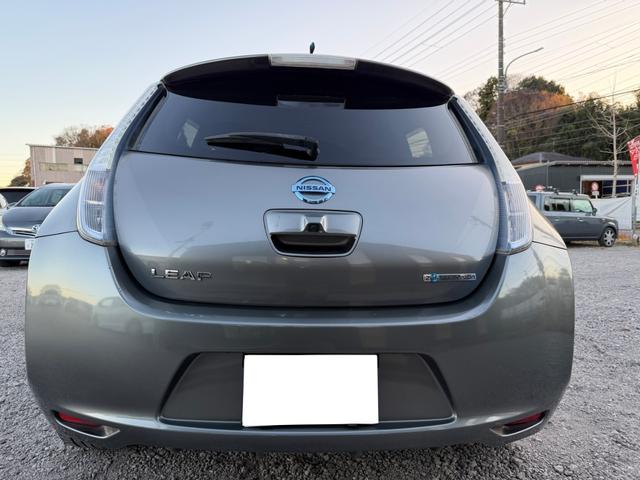 リーフ X(24kwh) ETC バックカメラ ナビ TV オートクルーズコントロール 衝突被害軽減システム スマートキー 電動格納ミラー シートヒーター CVT 盗難防止システム 衝突安全ボディ ABS ESC CD(15枚目)