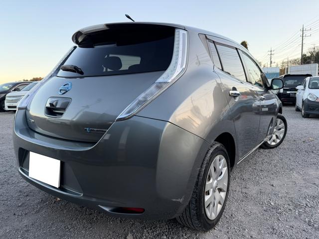 リーフ X(24kwh) ETC バックカメラ ナビ TV オートクルーズコントロール 衝突被害軽減システム スマートキー 電動格納ミラー シートヒーター CVT 盗難防止システム 衝突安全ボディ ABS ESC CD(16枚目)