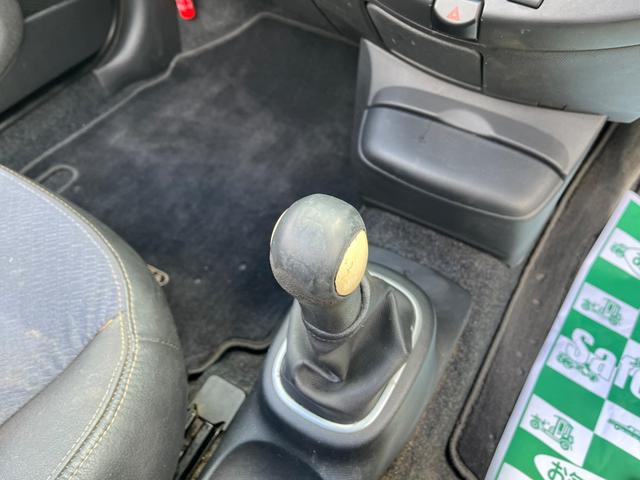 マイクラC+C ベースグレード オープンカー ETC MT キーレスエントリー シートヒーター アルミホイール 盗難防止システム 衝突安全ボディ ABS エアコン パワーステアリング パワーウィンドウ 運転席エアバッグ(4枚目)