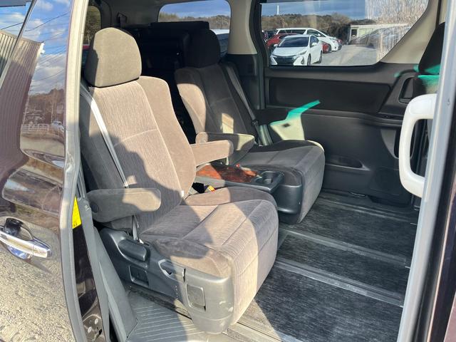 ヴェルファイア 2.4Z 後期型ビッグX後席モニター両側電動ドア4本出しマフラー7人乗りビ TV クリアランスソナー 両側電動スライドドア HID スマートキー 電動格納ミラー 後席モニター 3列シート オットマン CVT(31枚目)