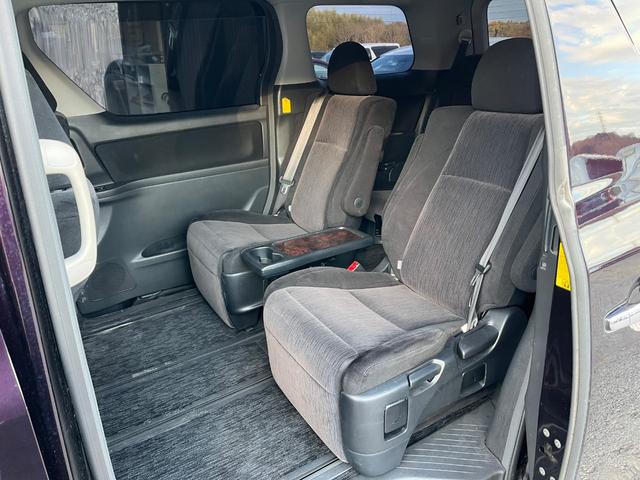 ヴェルファイア 2.4Z 後期型ビッグX後席モニター両側電動ドア4本出しマフラー7人乗りビ TV クリアランスソナー 両側電動スライドドア HID スマートキー 電動格納ミラー 後席モニター 3列シート オットマン CVT(32枚目)