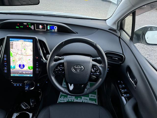 プリウスPHV Sナビパッケージ・セーフティプラス セーフティセンス純正11.6型ナビ地デジBカメラETC レーンアシスト オートクルーズコントロール パークアシスト 衝突被害軽減システム バックカメラ アルミホイール オートマチックハイビーム(3枚目)