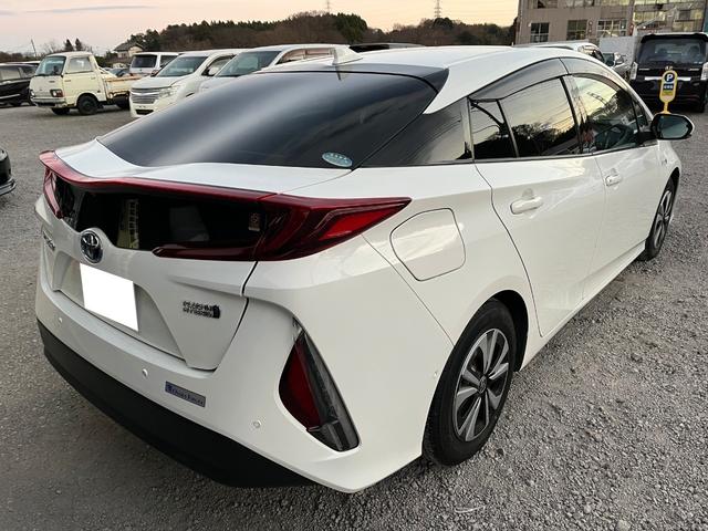 プリウスPHV Sナビパッケージ・セーフティプラス セーフティセンス純正11.6型ナビ地デジBカメラETC レーンアシスト オートクルーズコントロール パークアシスト 衝突被害軽減システム バックカメラ アルミホイール オートマチックハイビーム(15枚目)