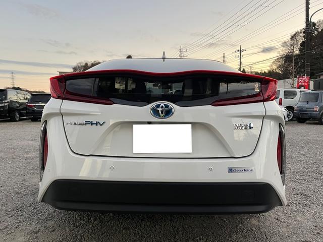 プリウスPHV Sナビパッケージ・セーフティプラス セーフティセンス純正11.6型ナビ地デジBカメラETC レーンアシスト オートクルーズコントロール パークアシスト 衝突被害軽減システム バックカメラ アルミホイール オートマチックハイビーム(16枚目)