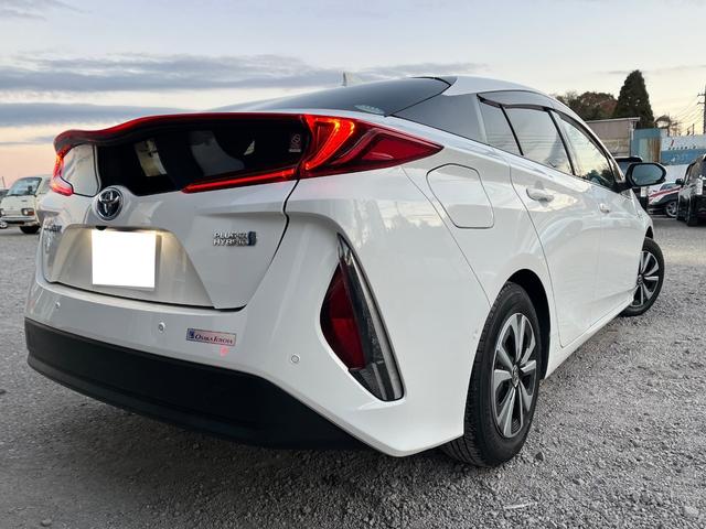 プリウスPHV Sナビパッケージ・セーフティプラス セーフティセンス純正11.6型ナビ地デジBカメラETC レーンアシスト オートクルーズコントロール パークアシスト 衝突被害軽減システム バックカメラ アルミホイール オートマチックハイビーム(17枚目)