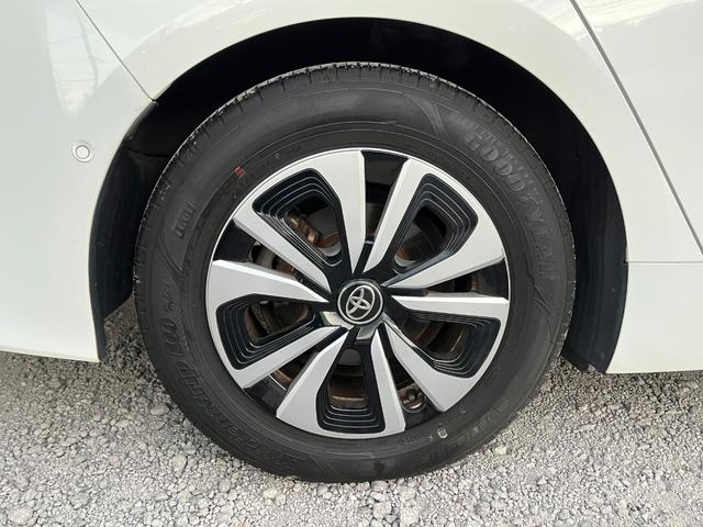 プリウスPHV Sナビパッケージ・セーフティプラス セーフティセンス純正11.6型ナビ地デジBカメラETC レーンアシスト オートクルーズコントロール パークアシスト 衝突被害軽減システム バックカメラ アルミホイール オートマチックハイビーム(19枚目)