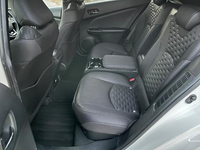 プリウスPHV Sナビパッケージ・セーフティプラス セーフティセンス純正11.6型ナビ地デジBカメラETC レーンアシスト オートクルーズコントロール パークアシスト 衝突被害軽減システム バックカメラ アルミホイール オートマチックハイビーム(21枚目)