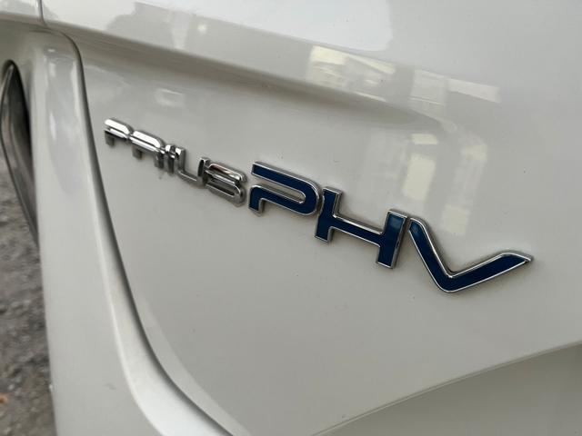 プリウスPHV Sナビパッケージ・セーフティプラス セーフティセンス純正11.6型ナビ地デジBカメラETC レーンアシスト オートクルーズコントロール パークアシスト 衝突被害軽減システム バックカメラ アルミホイール オートマチックハイビーム(30枚目)