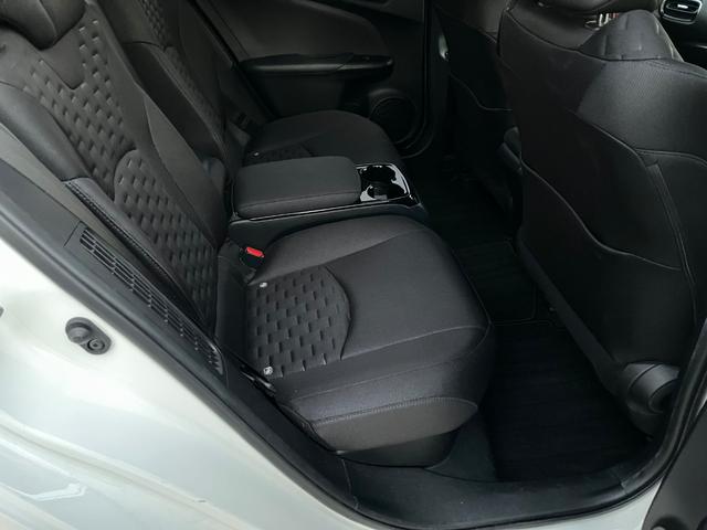 プリウスPHV Sナビパッケージ・セーフティプラス セーフティセンス純正11.6型ナビ地デジBカメラETC レーンアシスト オートクルーズコントロール パークアシスト 衝突被害軽減システム バックカメラ アルミホイール オートマチックハイビーム(31枚目)