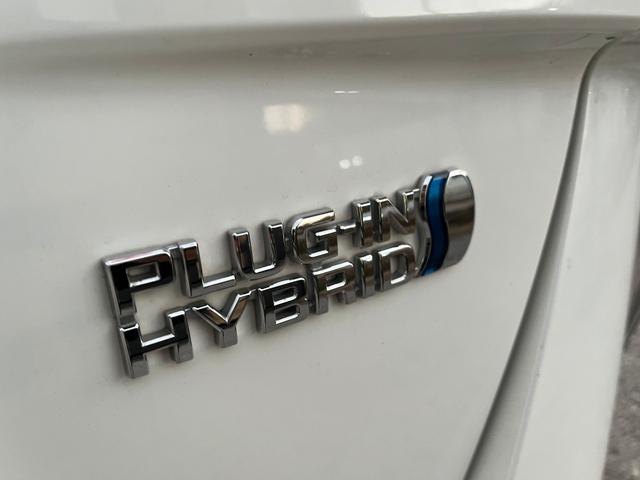 プリウスPHV Sナビパッケージ・セーフティプラス セーフティセンス純正11.6型ナビ地デジBカメラETC レーンアシスト オートクルーズコントロール パークアシスト 衝突被害軽減システム バックカメラ アルミホイール オートマチックハイビーム(41枚目)