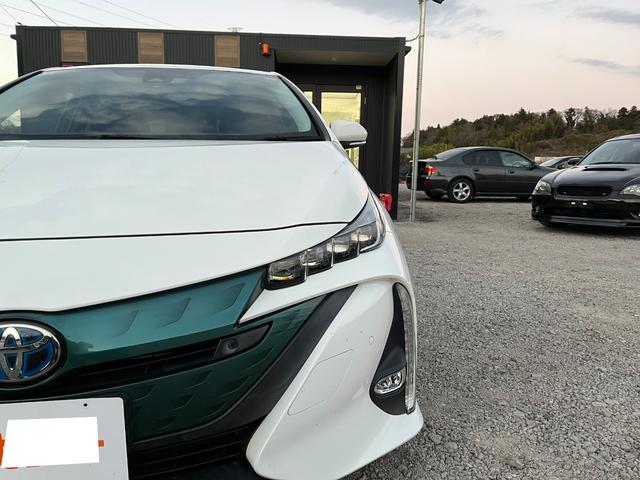 プリウスPHV Sナビパッケージ・セーフティプラス セーフティセンス純正11.6型ナビ地デジBカメラETC レーンアシスト オートクルーズコントロール パークアシスト 衝突被害軽減システム バックカメラ アルミホイール オートマチックハイビーム(45枚目)