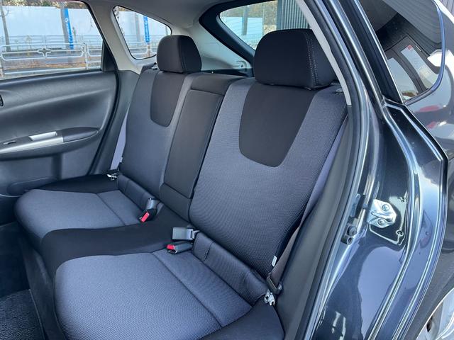 インプレッサ Ｓ－ＧＴ　５速ＭＴフルノーマルＥＴＣ車検２年　４ＷＤ　　オートクルーズコントロール　アルミホイール　ＨＩＤ　スマートキー　電動格納ミラー　　盗難防止システム　衝突安全ボディ　ＡＢＳ　エアコン　パワーステアリング（36枚目）