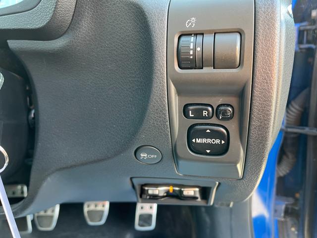 インプレッサ Ｓ－ＧＴ　スポーツパッケージ　５速ＭＴ／ＢＴ接続ナビ地デジＢカメラＥＴＣ（10枚目）