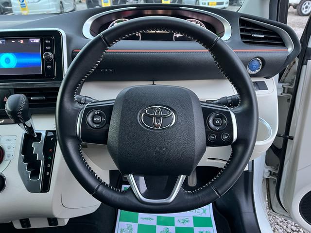 シエンタ ハイブリッドG セーフティセンスBT接続ナビBカメラ両側電動LEDヘッド レーンアシスト 衝突被害軽減システム 両側電動スライドドア オートマチックハイビーム スマートキー シートヒーター 3列シート アルミホイール(3枚目)