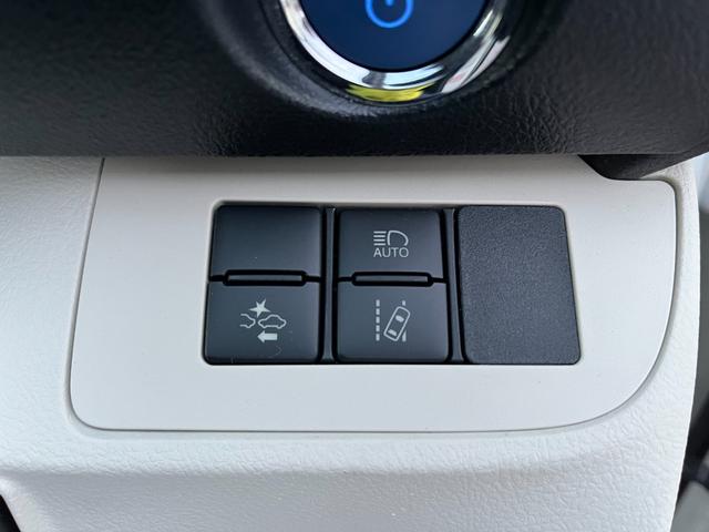 シエンタ ハイブリッドG セーフティセンスBT接続ナビBカメラ両側電動LEDヘッド レーンアシスト 衝突被害軽減システム 両側電動スライドドア オートマチックハイビーム スマートキー シートヒーター 3列シート アルミホイール(9枚目)